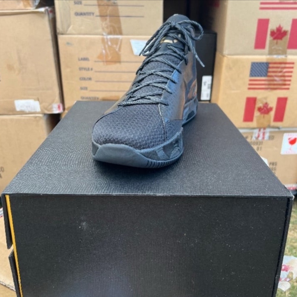 NWT- BIG BALLER BRAND 100% original Basketball shoes black and gold .